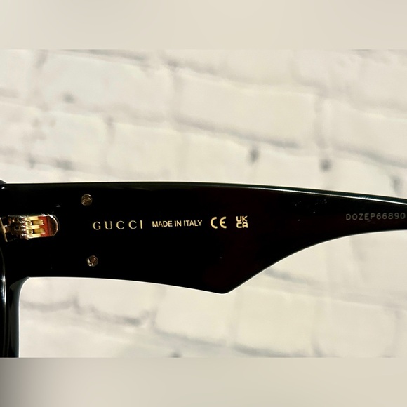 Like New Black Gucci GG Sunglasses (Size Large) - Picture 10 of 13